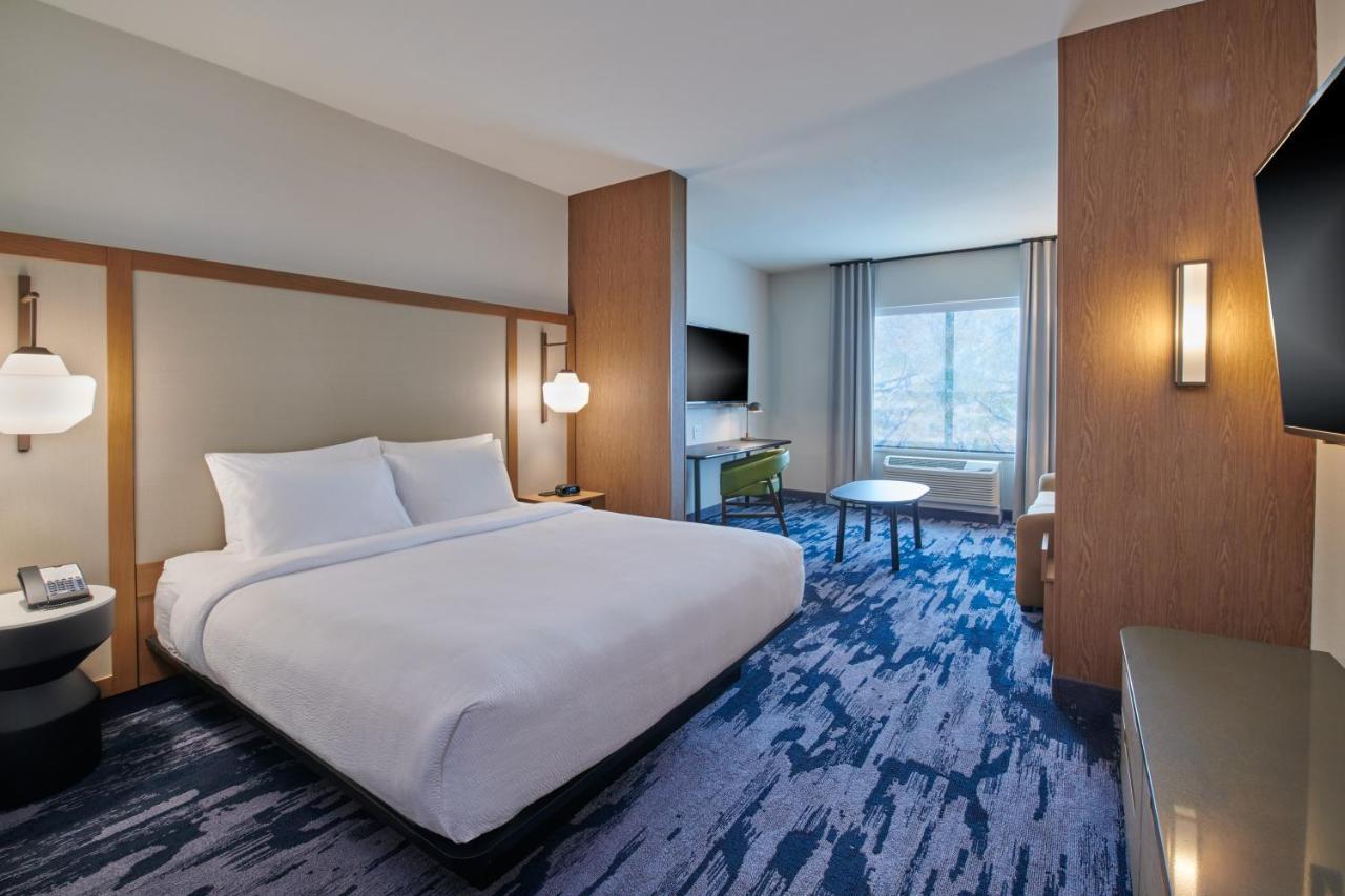Fairfield & By Marriott Chicago O'hare Hotel